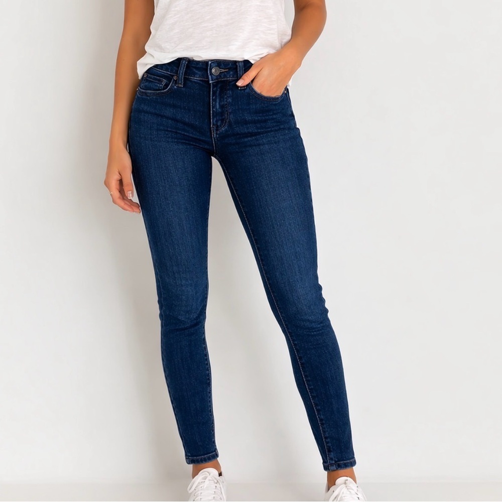 Prana dark wash stretch, raw hem skinny jeans SZ 25" waist